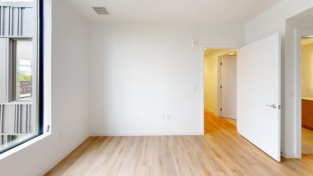 60 Kilmarnock St 842, Boston, MA 02215
