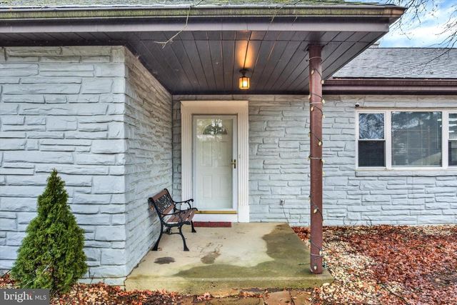 1343 CHURCH RD, Hershey, PA 17033