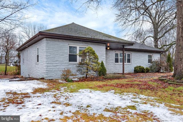 1343 CHURCH RD, Hershey, PA 17033