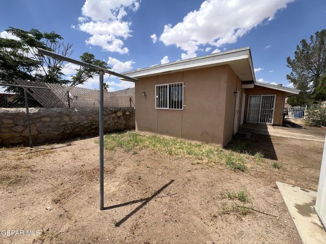 823 BARANDAL Drive, El Paso, TX 79907