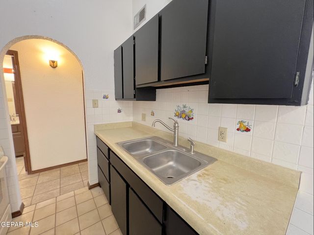 823 BARANDAL Drive, El Paso, TX 79907