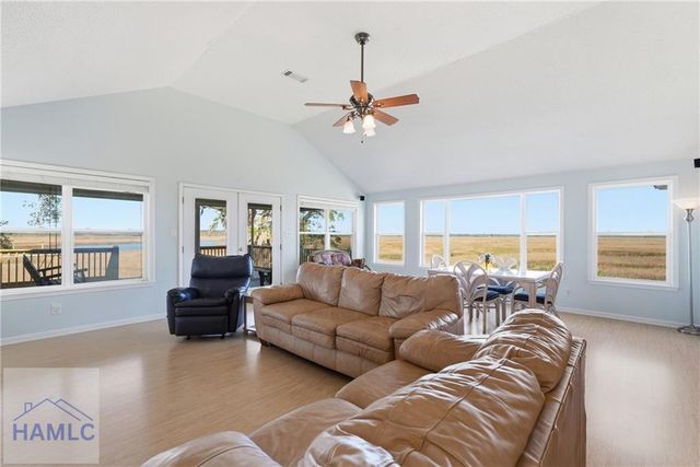 1116 Pleasure Point Lane, Townsend, GA 31331