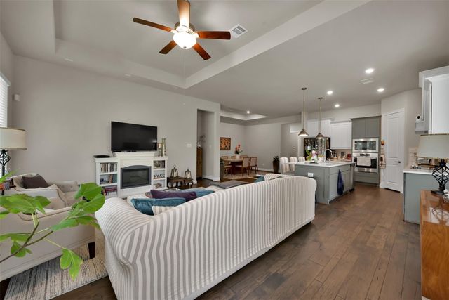 4205 Grand Oaks Wind, Spring, TX 77386