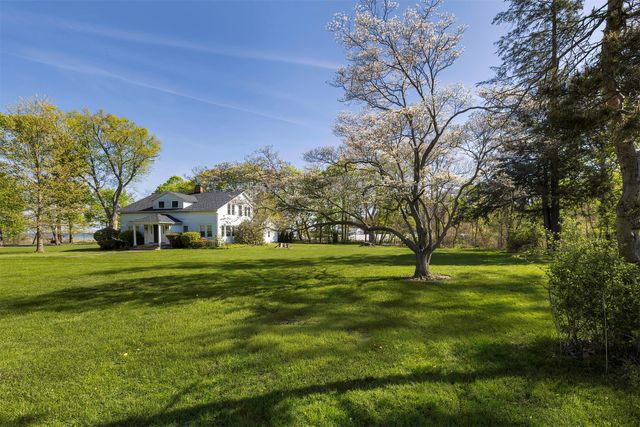 137 GATEWAY Drive, Fairview, PA 16415