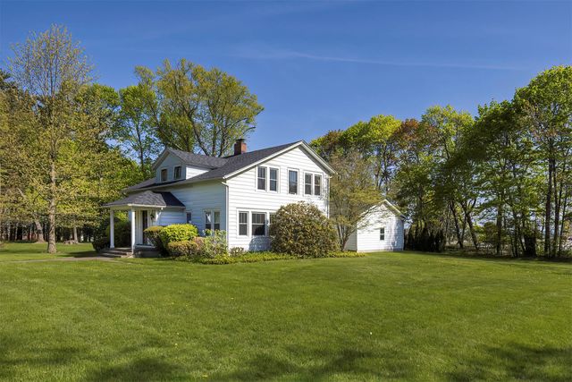 137 GATEWAY Drive, Fairview, PA 16415