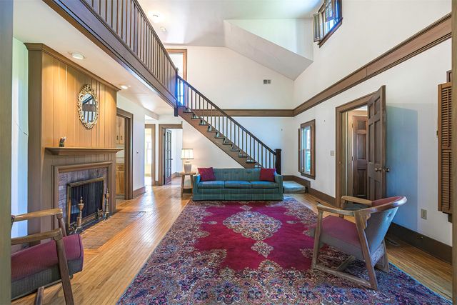 137 GATEWAY Drive, Fairview, PA 16415