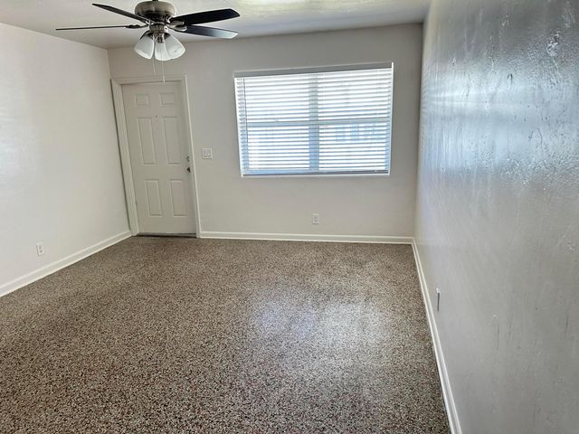 527 Puritan Road 2, West Palm Beach, FL 33405