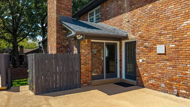 2916 Justin Matthews Drive, North Little Rock, AR 72116