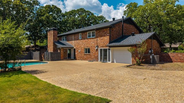 2916 Justin Matthews Drive, North Little Rock, AR 72116