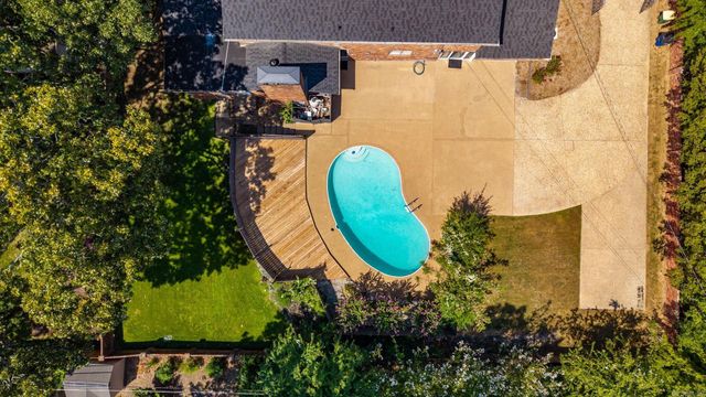 2916 Justin Matthews Drive, North Little Rock, AR 72116