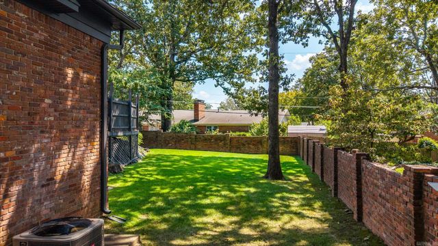 2916 Justin Matthews Drive, North Little Rock, AR 72116