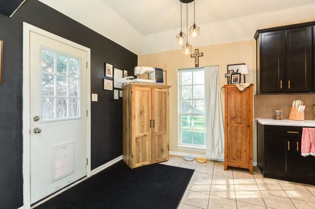 2518 Ridgewood Drive, West Columbia, TX 77486