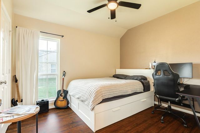 2518 Ridgewood Drive, West Columbia, TX 77486