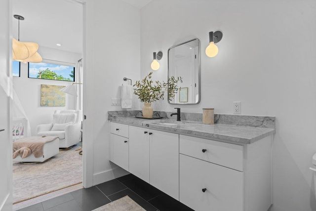 2800 Del Curto RD 12, Austin, TX 78704