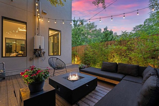 2800 Del Curto RD 12, Austin, TX 78704