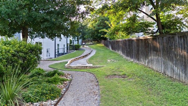 2800 Del Curto RD 12, Austin, TX 78704