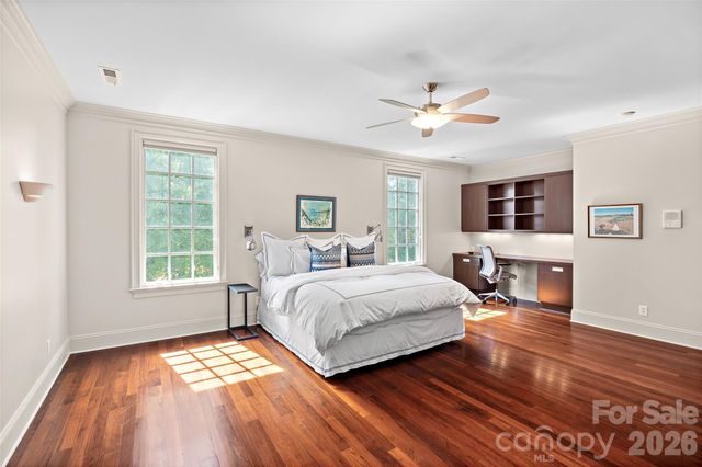 925 Harvard Place, Charlotte, NC 28207