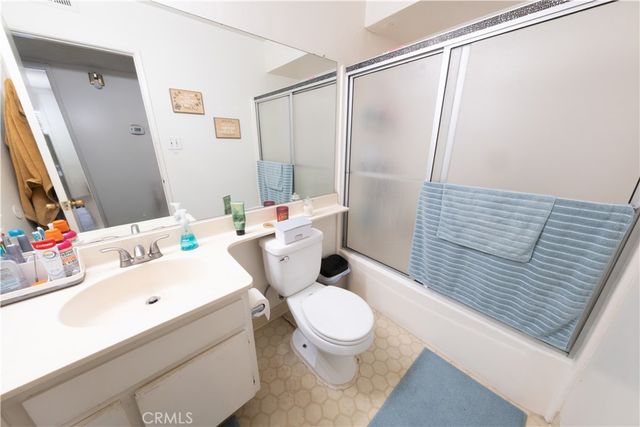 5700 Etiwanda Avenue 149, Tarzana, CA 91356