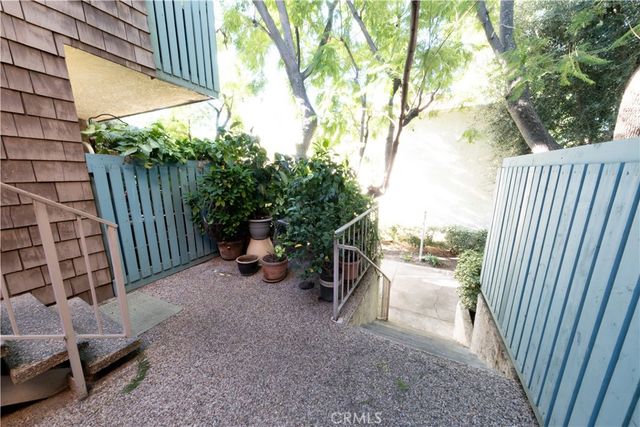 5700 Etiwanda Avenue 149, Tarzana, CA 91356