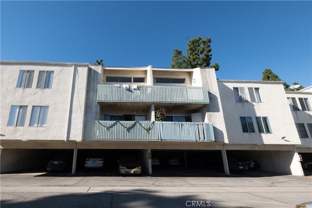 5700 Etiwanda Avenue 149, Tarzana, CA 91356