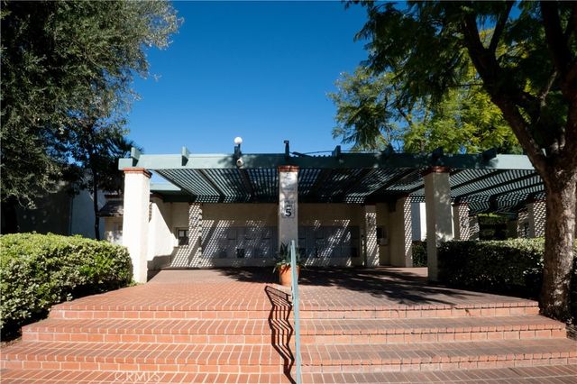 5700 Etiwanda Avenue 149, Tarzana, CA 91356