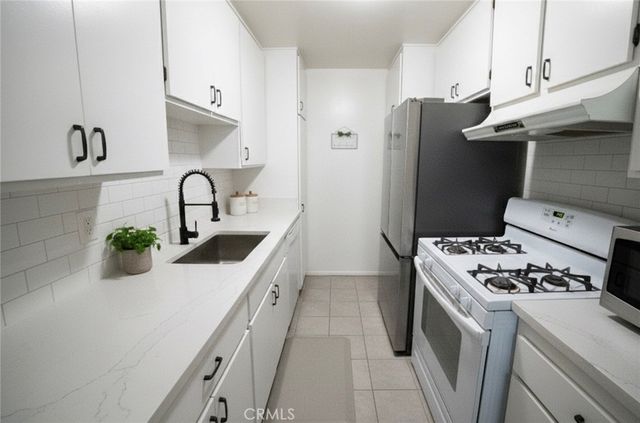 5700 Etiwanda Avenue 149, Tarzana, CA 91356