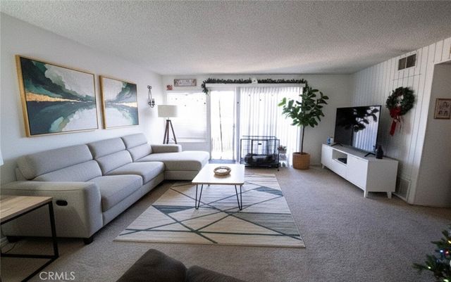 5700 Etiwanda Avenue 149, Tarzana, CA 91356