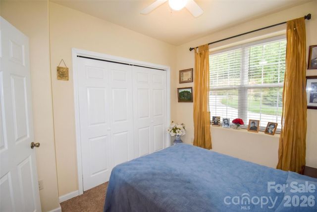 945 N Country Club Road, Brevard, NC 28712