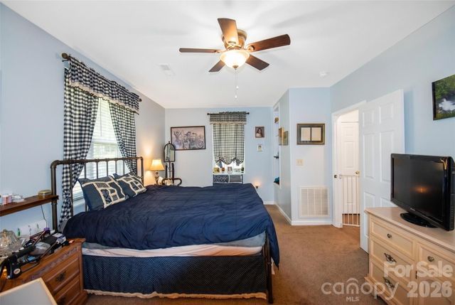 945 N Country Club Road, Brevard, NC 28712