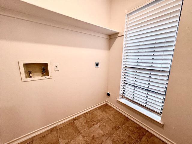 4000 Rawlins Street 104, Dallas, TX 75219