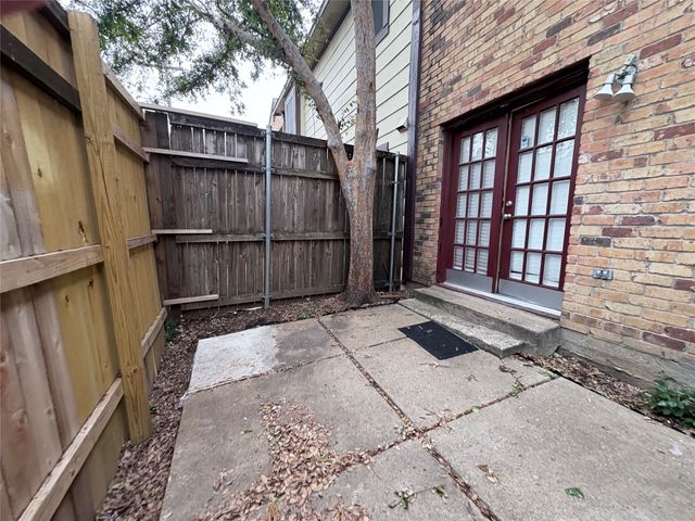 4000 Rawlins Street 104, Dallas, TX 75219