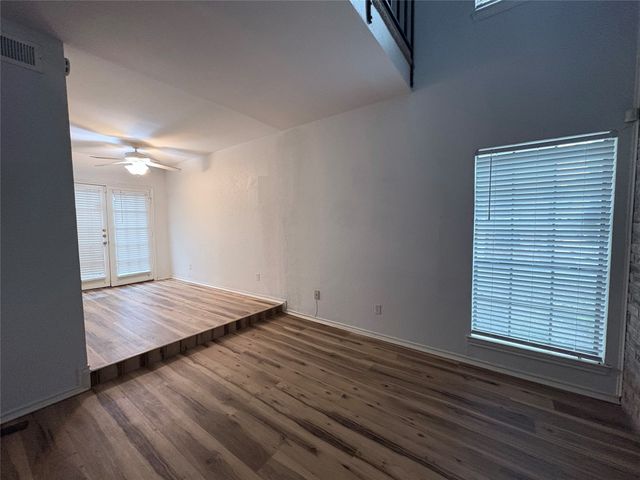 4000 Rawlins Street 104, Dallas, TX 75219