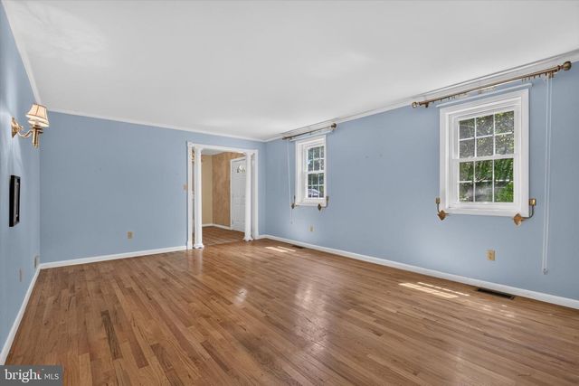 7738 FARMDALE AVE, Harrisburg, PA 17112