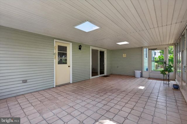 7738 FARMDALE AVE, Harrisburg, PA 17112