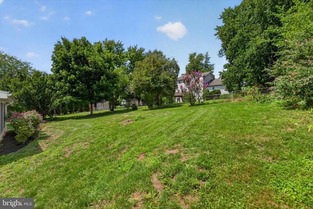 7738 FARMDALE AVE, Harrisburg, PA 17112