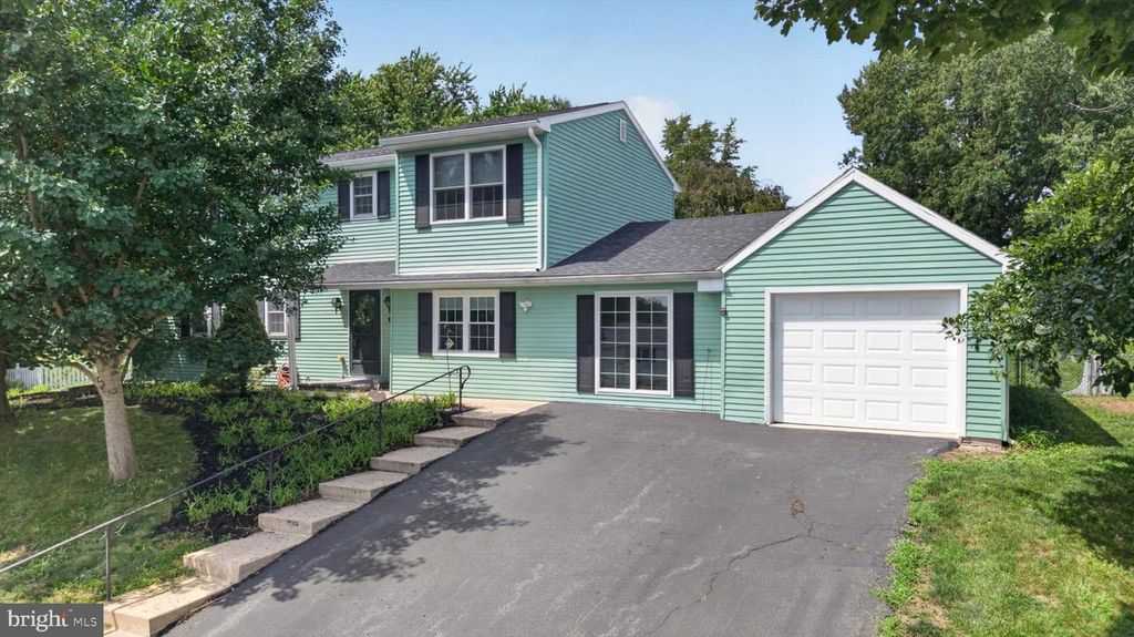 7738 FARMDALE AVE, Harrisburg, PA 17112