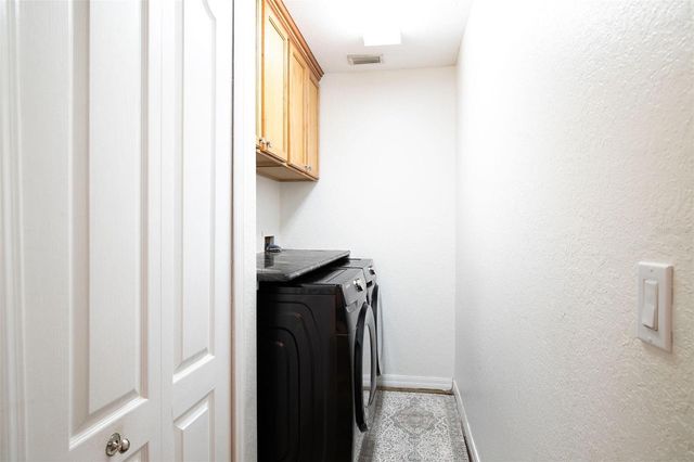 3070 DALHART AVENUE, North Port, FL 34286