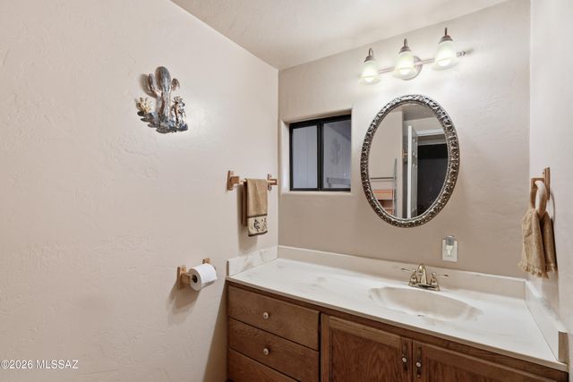 9701 W Calle Anasazi, Tucson, AZ 85735