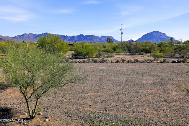 9701 W Calle Anasazi, Tucson, AZ 85735