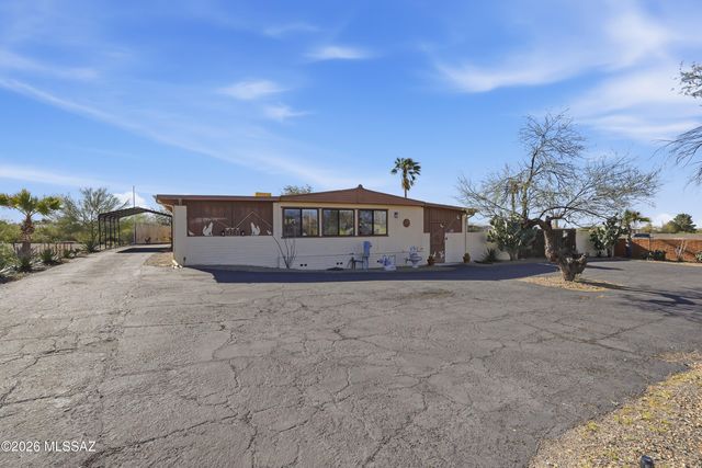 9701 W Calle Anasazi, Tucson, AZ 85735