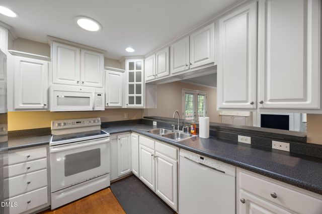 8608 Caswell Court, Raleigh, NC 27613