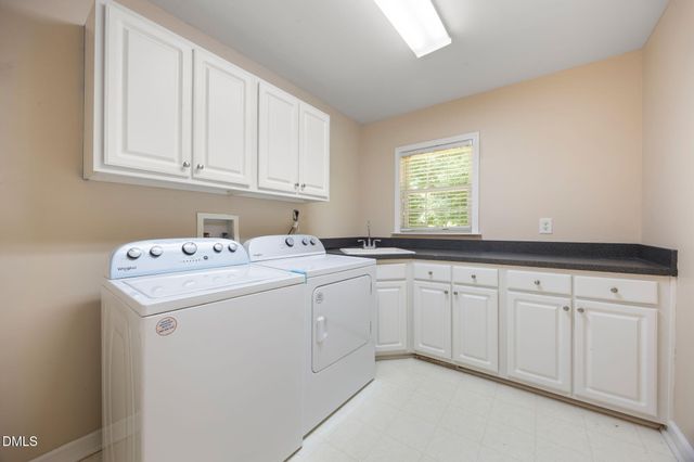8608 Caswell Court, Raleigh, NC 27613