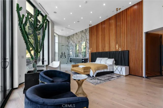 8144 Gould, Los Angeles, CA 90046