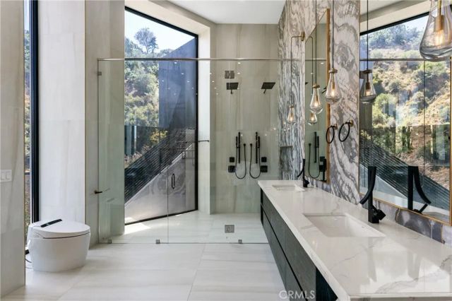 8144 Gould, Los Angeles, CA 90046
