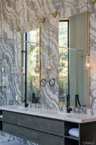 8144 Gould, Los Angeles, CA 90046