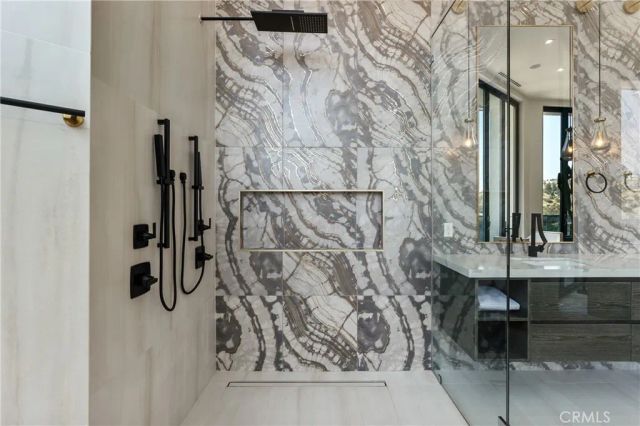 8144 Gould, Los Angeles, CA 90046