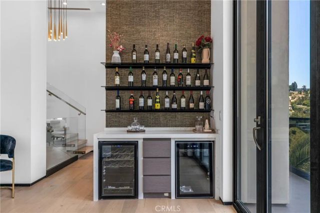8144 Gould, Los Angeles, CA 90046