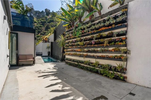 8144 Gould, Los Angeles, CA 90046