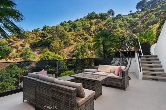 8144 Gould, Los Angeles, CA 90046