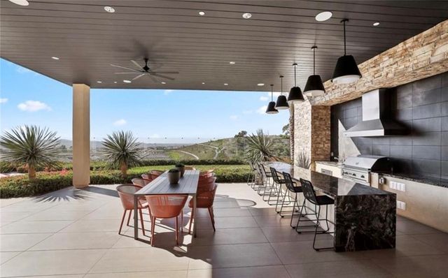 335 Adela, Lake Forest (el Toro), CA 92630